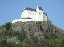 F�zer, auf einer steilen Bergkuppe erhebt sich die Renaissance Burg, erbaut im 15. Jahrhundert (06.09.2018)