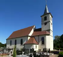 Homburg (Hombourg), Blick �ber den Friedhof zur Kirche St.Nikolaus, Juli 2018