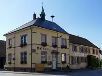 G�ndlingen, das Rathaus der Gemeinde in der Rheinebene, Juli 2018