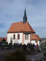 Gro�gressingen, katholische Filialkirche St. Rochus und Sebastian, nachgotischer Saalbau mit Dachreiter, erbaut 1616 (11.03.2018)