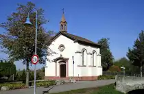 Feldkirch im Markgr�flerland, die 1863 errichtete Ottilienkapelle am Ortsrand, Okt.2018