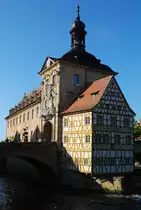 Bamberg, der klassische Blick auf das  Haus im Fluss  (Altes Rathaus) aus Richtung Geyersw�rthbr�cke - 05.05.2018