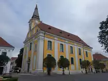 Sz�kesfeh�rv�r, St. Imre Kirche am Hauptplatz Varoshaz Ter (27.08.2018)
