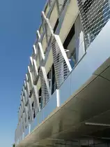 M�llheim, Blick auf die Fassadenverkleidung an der  Auma -Firmenzentrale, Aug.2017