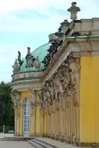 Das von 1745 bis 1747 im Stil des Rokoko errichtete Schloss Sanssouci. (Potsdam, September 2012)