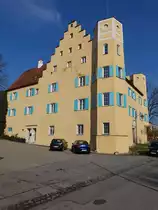 Schloss Eichhofen, Dreigeschossiger und traufst�ndiger Satteldachbau mit Treppengiebel, erbaut bis 1580 (25.03.2018)