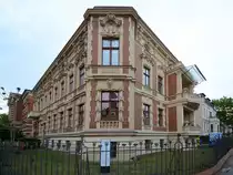 Eines der vielen restaurierten H�user im Potsdamer Stadtzentrum. (April 2018)