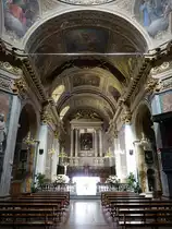 Cuneo, Chor in der Kathedrale Nostra Signora del Bosco, Fresken und Chorgest�hl von Andrea Pozzo (03.10.2018)