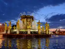 Der Brunnen der V�lkerfreundschaft als Teil der Ausstellung der Errungenschaften der Volkswirtschaft (WDNCh) in Moskau. (Mai 2016)