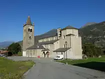 Fenis, Pfarrkirche St. Maurizio, erbaut im 15. Jahrhundert (05.10.2018)