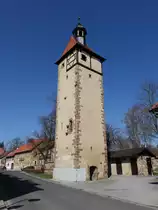 Bad Rodach, Kupferturm, sp�tmittelalterlicher Stadtmauerturm mit einem Fachwerkobergeschoss sowie einem Walmdach und Dachreiter (08.04.2018)