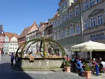 Coburg, geschm�ckter Spenglersbrunnen am Marktplatz (08.04.2018)
