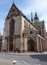 Tauberbischofsheim, katholische Stadtpfarrkirche St. Martin, erbaut von 1910 bis 1914 nach Pl�nen von Ludwig Maier (15.04.2018)