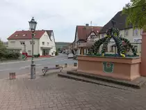 Untersch�pf, Osterbrunnen in der Untersch�pfer Stra�e (15.04.2018)