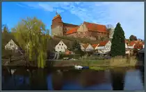 Wahrzeichen von Havelberg ist der 1170 geweihte Dom St. Marien, der auf einer Anh�he oberhalb des Stadtgrabens liegt. (24.03.2019)
