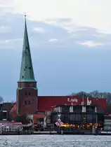 Die St.-Lorenz-Kirche Anfang April 2019 in Travem�nde.
