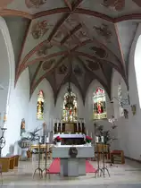 Waischenfeld, Chor in der kath. Pfarrkirche St. Johannes der T�ufer. Aus einer Burgkapelle hervorgegangener Saalbau mit eingezogenem 5/8-Chorschluss, erbaut von 1550 bis 1554 (19.05.2018)