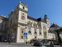 Wien, Schottenkirche, erbaut von 1638 bis 1648 durch die Baumeister Andrea Allio der �ltere, sein Vetter Andrea Allio der J�ngere und Silvestro Carlone (20.04.2019)