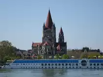 Wien, Pfarrkirche zum heiligen Franz von Assisi, erbaut von 1900 bis 1903 von August Kirstein (21.04.2019)