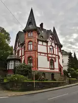 Direkt an den Barmer-Anlagen (zweit gr��te private und �ffentlich zug�ngliche Park-Anlage Deutschlands von 1864) gelegene, alte Villa in Wuppertal-Barmen. 16.09.2011