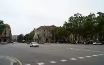 Blick �ber den Pla de Palau (Platz des Palastes), dem ehemals wichtigsten Marktplatz in Barcelona. Im Bild erkennbar ist die Font del Geni Catal�, ein neoklassizistischer Brunnen aus dem Jahre 1856. 19.04.2019.