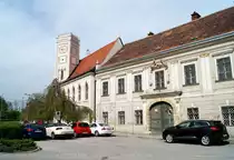 Blick auf das ehemalige Passauer Kastenamt in Stockerau (N�). Heute befindet sich ein Wohnhaus darin. 26.04.2019.