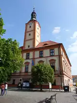 Susice, barockes Rathaus am Namesti Svobody, erbaut 1707 (25.05.2018)