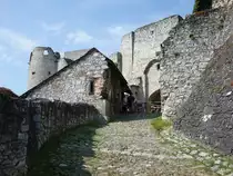 Burg Rabi,  sp�tgotische Burgruine, erbaut im 14. Jahrhundert (25.05.2019)