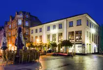 Haus an der Ecke Nordermarkt/gro�e Stra�e in Flensburg. Hier lag fr�her das Rasch Hotel, wo u.a. der d�nische Schriftsteller Hans Christian Andersen �bernachtete. Aufnahme: 18. Mai 2019.