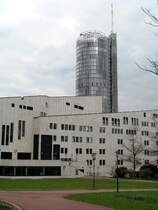 Aalto-Theater und RWE-Tower (31. M�rz 2008)