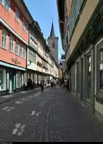 Blick auf die Fachwerkh�user auf der Kr�merbr�cke mit dem nicht zu �bersehenden Turm der �gidienkirche in Erfurt.
[3.6.2019 | 12:21 Uhr]