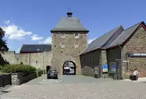 Orchheimer Tor in Bad M�nstereifel, Teil der fast vollst�ndig erhaltenen Stadtmauer - 14.06.2019