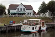 Wittmund-Carolinensiel. Das Bistro  Heimathafen  Am Hafen Ost ist bekannt f�r seine Kuchenschlacht. 14.08.2019