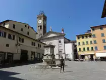 Poggibonsi, Collegiata Santa Maria Assunta an der Piazza Camillo Benso di Cavour, erbaut ab 1860 (17.06.2019)