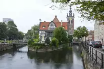 Danzig / Gdansk. Die St.-Katharinen-Kirche z�hlt zu den �ltesten Kirchen Danzigs. 2006 brach im Dach der Kirche ein Brand aus, der die Dachkonstruktion besch�digte, wodurch Teile des Dachstuhls auf die Zwischendecke des Kirchenschiffes st�rzten.
Aufnahme: 12. August 2019.