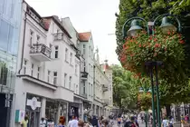 Hausfassaden an der Bohater�w-Monte-Cassino (bis 1945: See Stra�e in Zoppot / Sopot. Aufnahme: 16. August 2019.