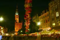 Danzig - Gdansk. Langer Markt (polnisch: Długi Targ) und das Rechtst�dtische Rathaus am Abend. Aufnahme: 16. August 2019.