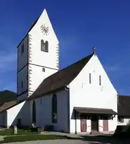 Obereggenen im Markgr�flerland, die evangelische Kirche St.Johannes, erbaut um 1260, z�hlt zu den �ltesten Sakralbauten im Markgr�flerland, Sept.2019