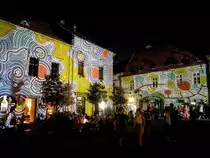 In Rahmen des  Zsolnay F�nyfesztiv�l  werden einige Geb�ude der Innenstadt von p�cs mit Licht  bemahlt . Foto: Sommer, 2019.