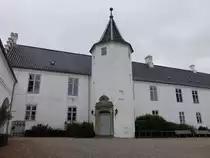 Schloss Dallund, erbaut im 16. Jahrhundert, heute Rehabilitationszentrum f�r Krebspatienten (21.07.2019)