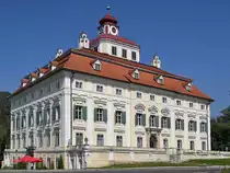 Das fr�hklassizistische Schloss P�ckstein wurde im Zeitraum 1778 bis 1782 gebaut. (September 2019)