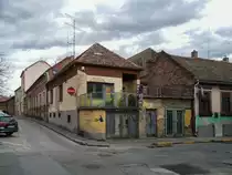 Das andere Gesicht der p�cser Innenstadt: es gibt noch ungepflegte Geb�ude, die nicht sch�n aber doch stimmig sind. Aufnahmedatum:15.03.2019