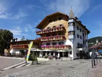 Seis am Schlern, Hotel Enzian in der Santnerstra�e (14.09.2019)