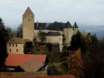 Burg VICHTENSTEIN, hoch �ber dem Donautal (im Sauwald, bzw. Sch�rding) gelegen, wurde vmtl. im Jahre 1100 erbaut, und ist Heutzutage im Privatbesitz; 191130
