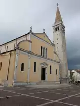 Sacile, Dom St. Nicolo, erbaut im 15. Jahrhundert �ber einem vorromanischen Vorg�ngerbau, Renaissancefassade (18.09.2019)