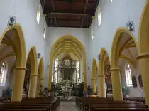 Weinmain, Innenraum der St. Martin Kirche, dreischiffige Hallenkirche neu errichtet von 1890 bis 1891 (16.04.2017)