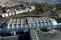 Mann, ist das gro�, mann... Da hatte das Weitwinkelobjektiv an der Kamera nicht gereicht. Das ICC (Internationales Congress Centrum). Dahinter die nach Norden f�hrende A100.  Foto: 28.10.2012