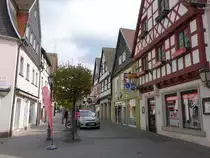 Kulmbach, historische Fachwerkh�user in der Langgasse (16.04.2017)