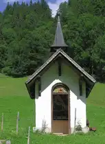 Kleine Kapelle in der N�he der Alpe Oberau hinter Spielmannsau im Trettachtal hinter Oberstdorf (Landkreis Oberallg�u - August 2005)