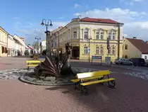 Jicin / Jitschin, Drachenskulptur am Zizkovo Namesti (28.09.2019)